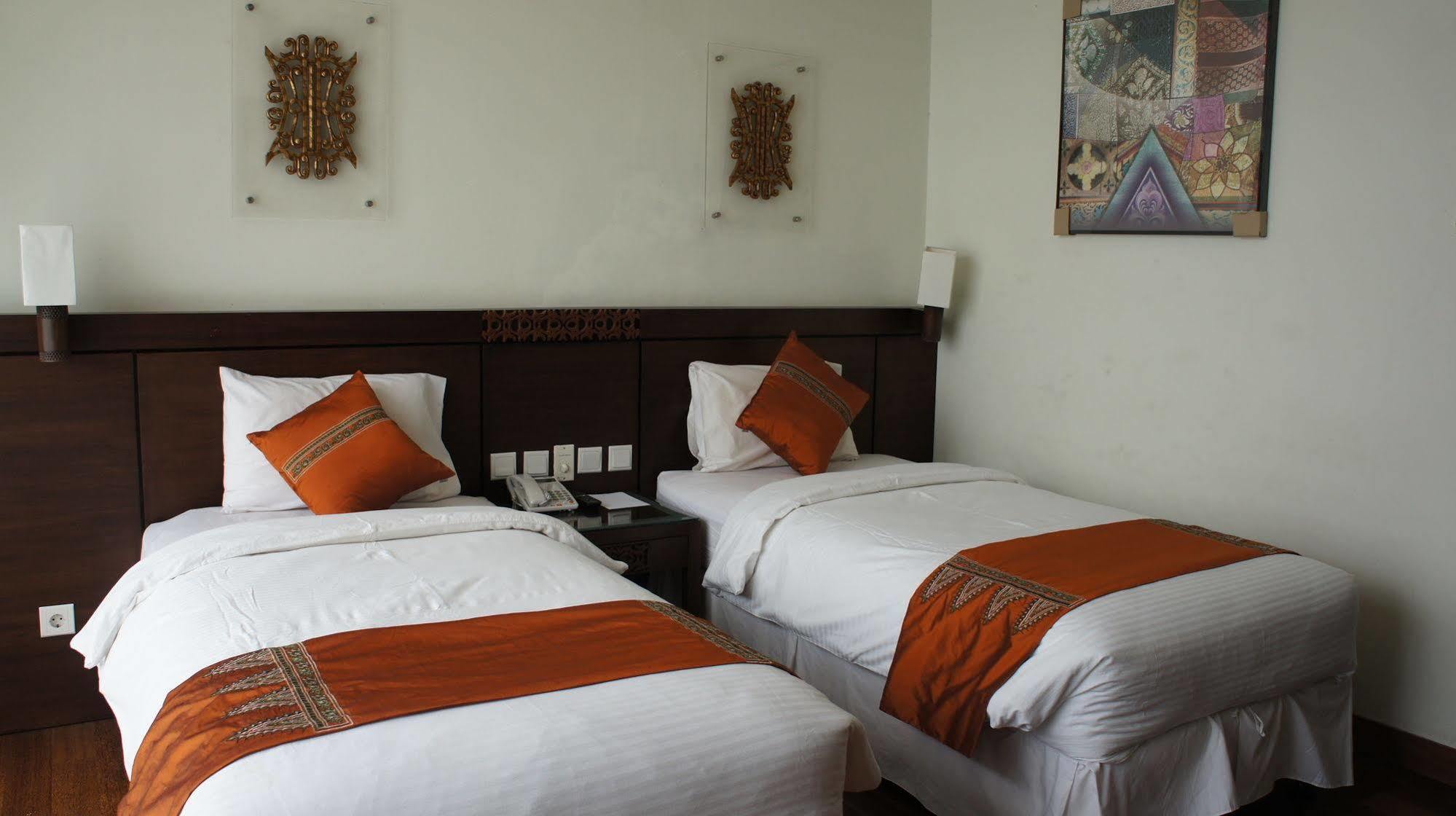 Amazing Kutaradja Hotel Jacarta Exterior foto